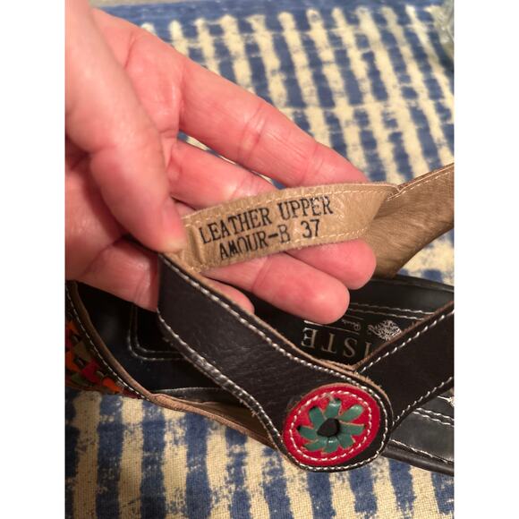 L'Artiste by Spring Step Black Leather Amour Mary Janes - Picture 6 of 9